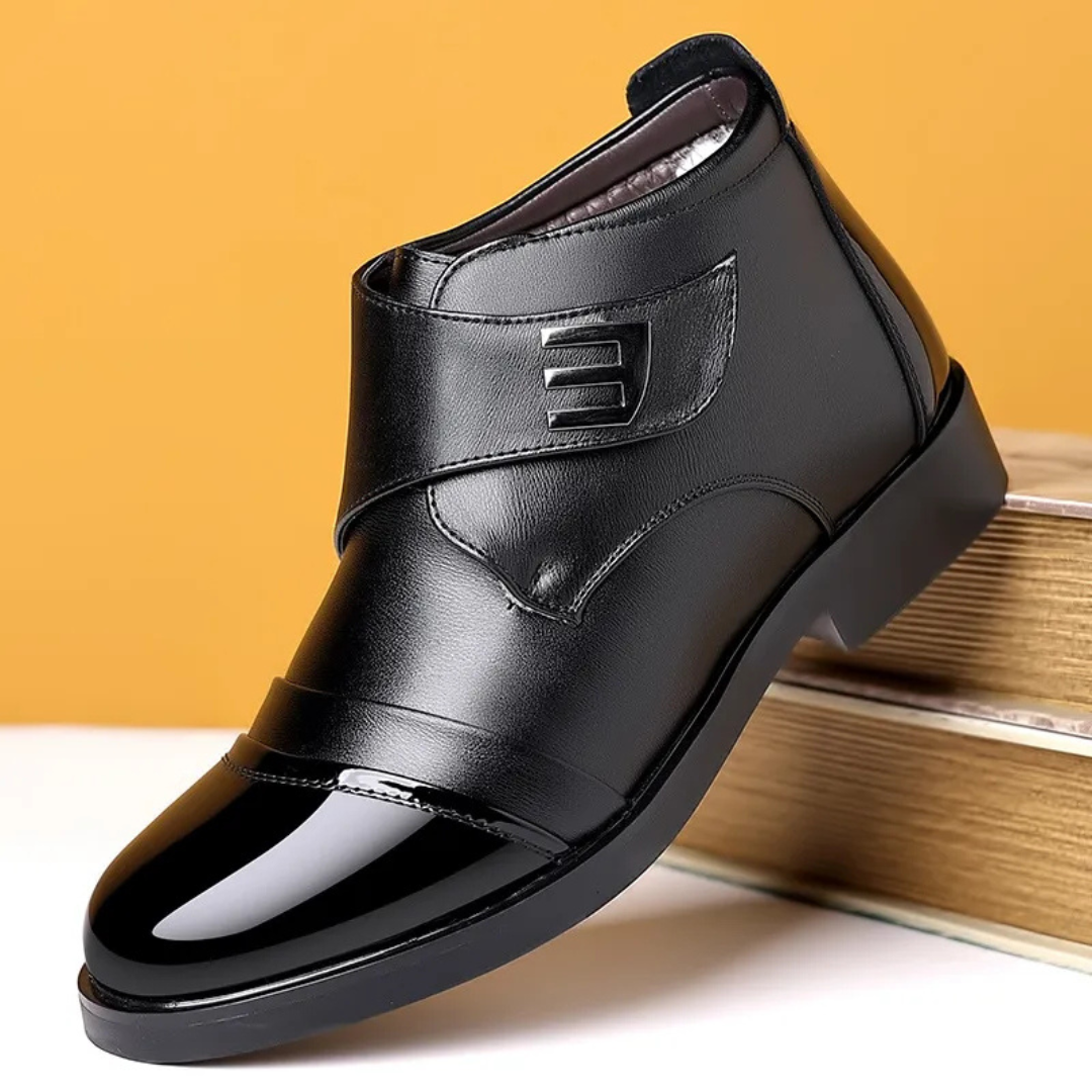 Botas de Couro Elegantes com Forro Térmico Interno para Homem