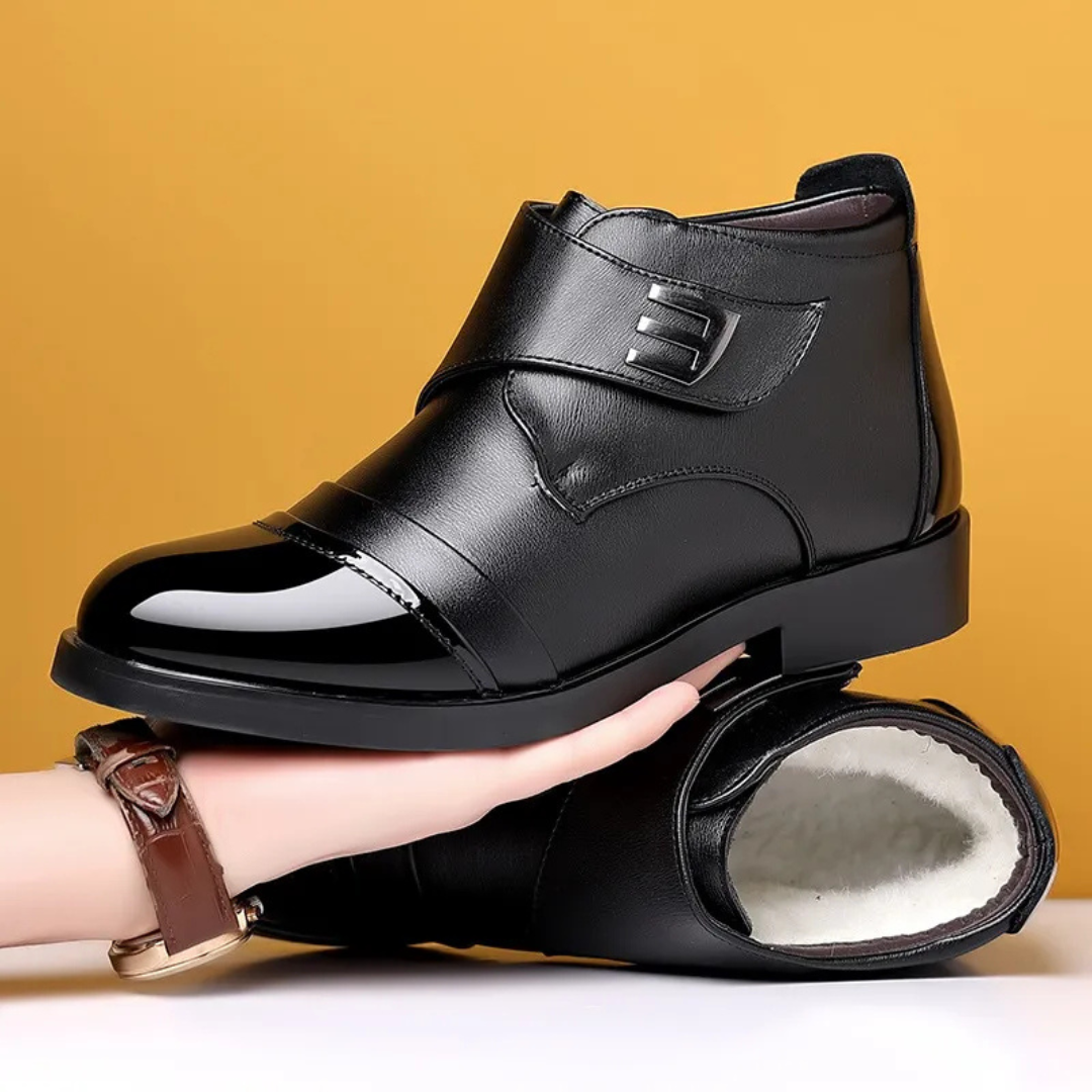 Botas de Couro Elegantes com Forro Térmico Interno para Homem